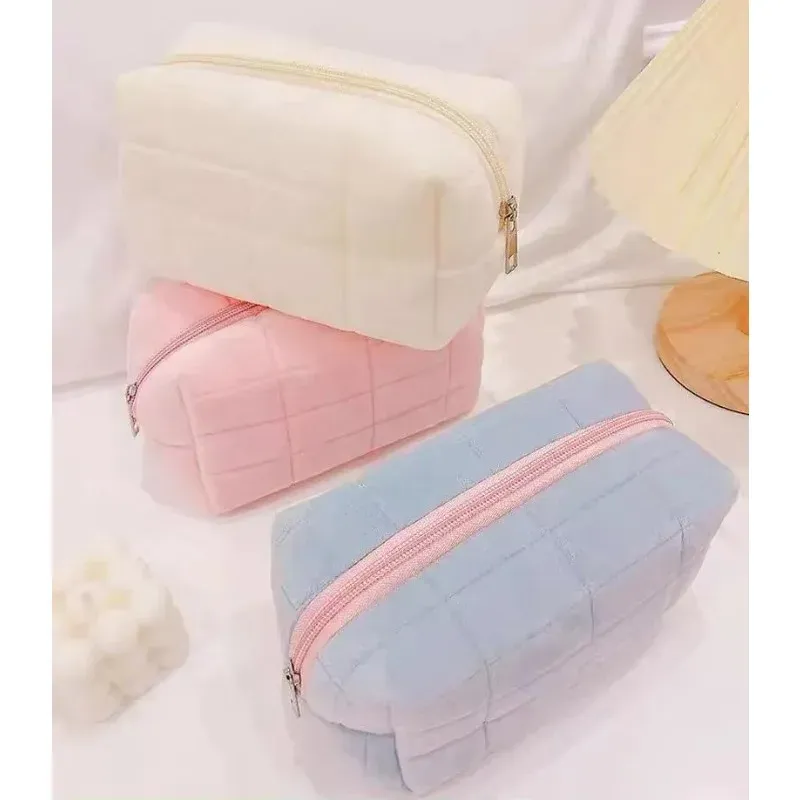 Sac de rangement cosmétique en peluche solide, grand sac de rangement maquillage à fermeture éclair pour femme, sac de voyage pour papeterie et trousse de toilette 6