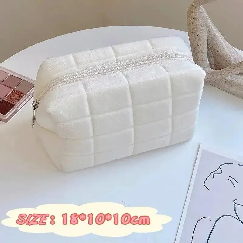 Sac de rangement cosmétique en peluche solide, grand sac de rangement maquillage à fermeture éclair pour femme, sac de voyage pour papeterie et trousse de toilette 9