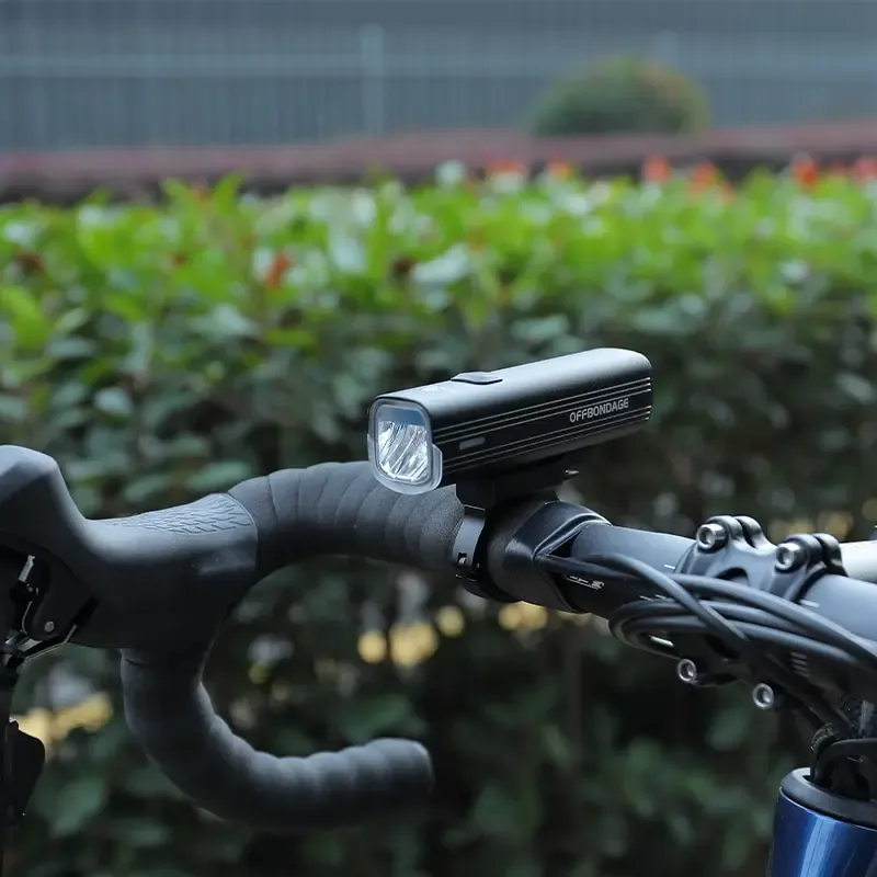 Lampe de vélo OFFBONDAGE 1000 lumens rechargeable par USB pour guidon 6