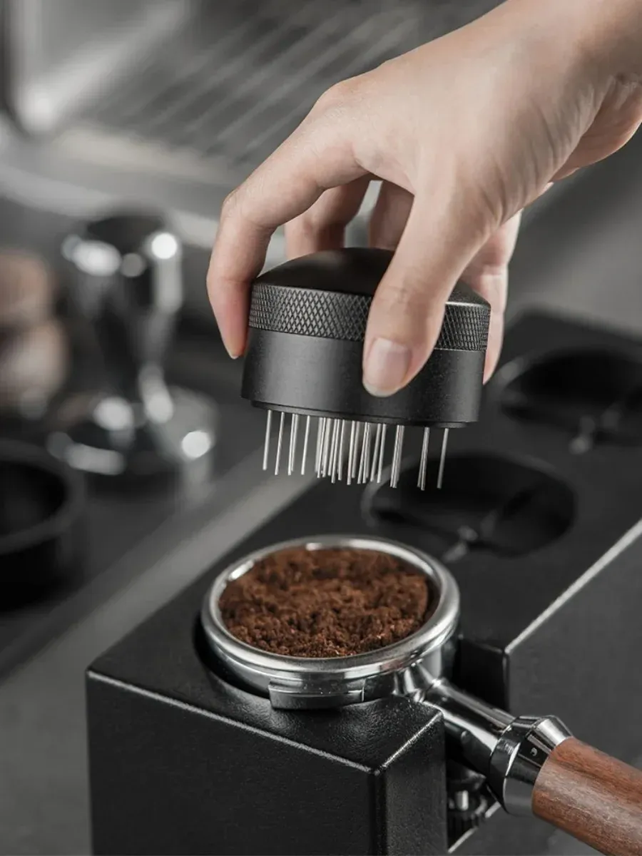 Agitateur WDT, utilisation pour la distribution de café moulu