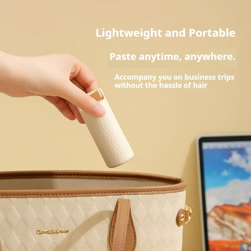 Rouleau anti-poussière portable utilisation sur vêtements
