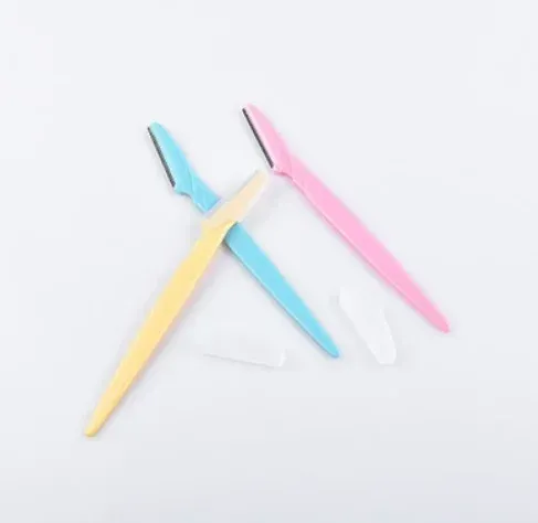 Rasoir à sourcils, vue détaillée