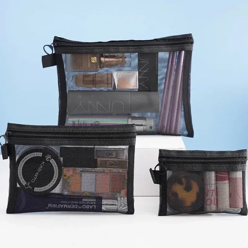 Pochette de maquillage transparente en maille noire, vue d'ensemble
