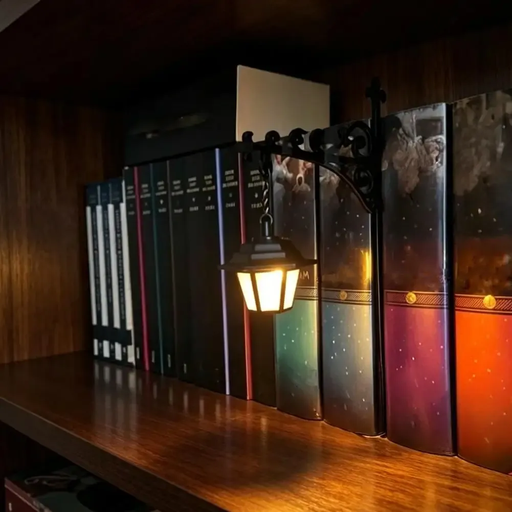 Lampe de bibliothèque vintage, en situation