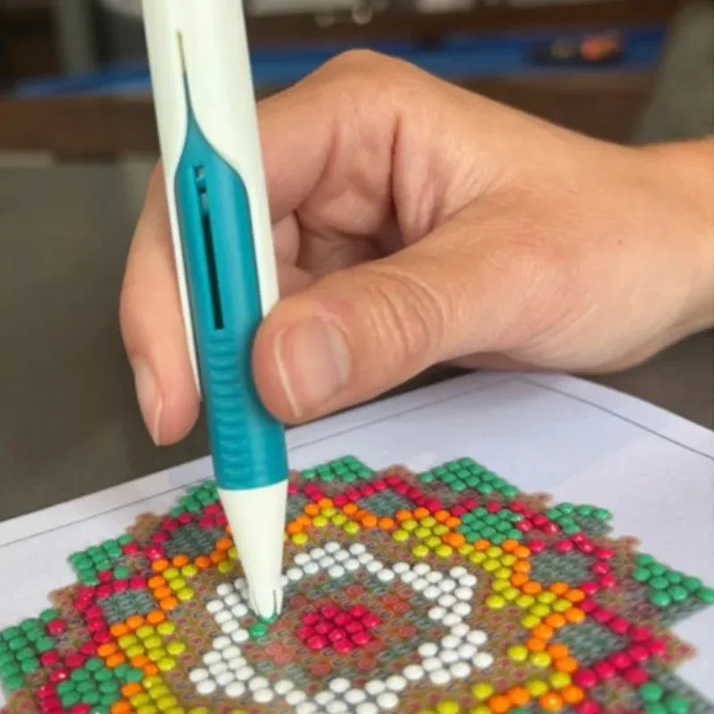 Distributeur automatique de perles pour broderie diamant, perles rondes 2,8 mm, kit d'accessoires pour débutants et adultes, sans cire requise 2