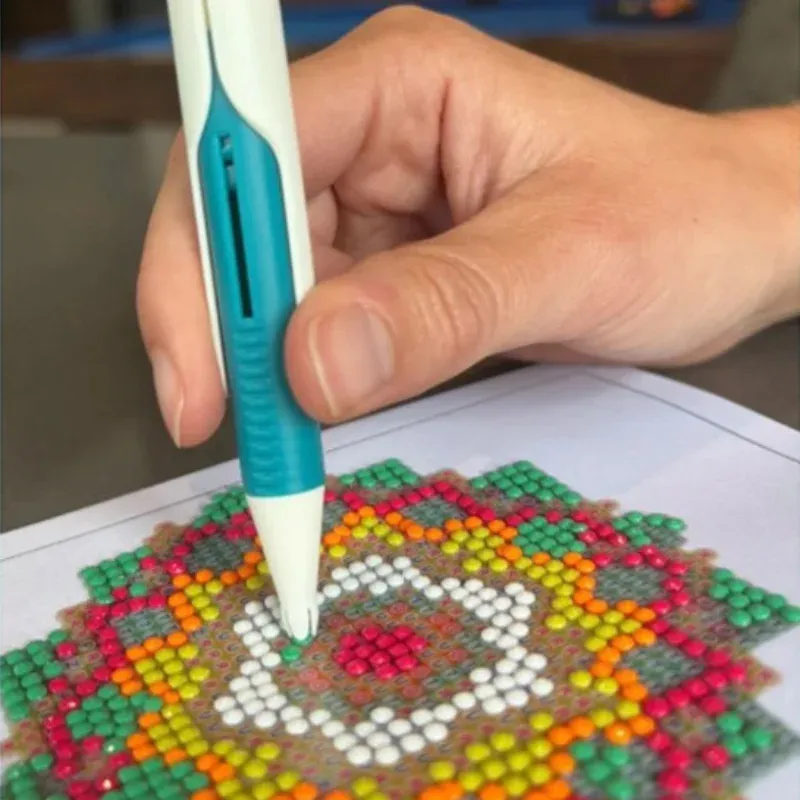 Ensemble du stylo distributeur de perles