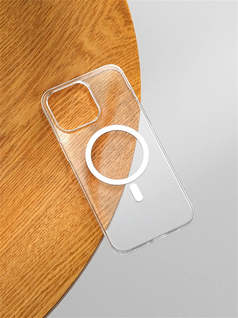 Coque transparente, vue de profil