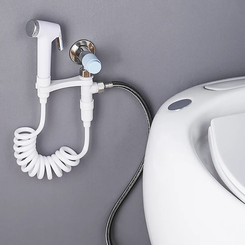 Pulvérisateur de bidet, ambiance salle de bain