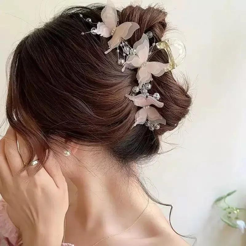 Pince à griffes papillon transparente bleu clair/rose, pince à cheveux Fairycore en perles et strass, accessoire pour cheveux romantique élégant 4