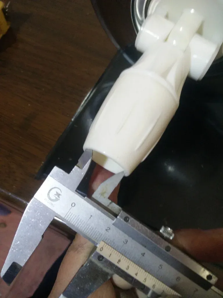 Finition et design de la serpillère automatique