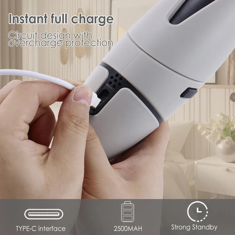 Nettoyage des vitres avec la brosse en tissu