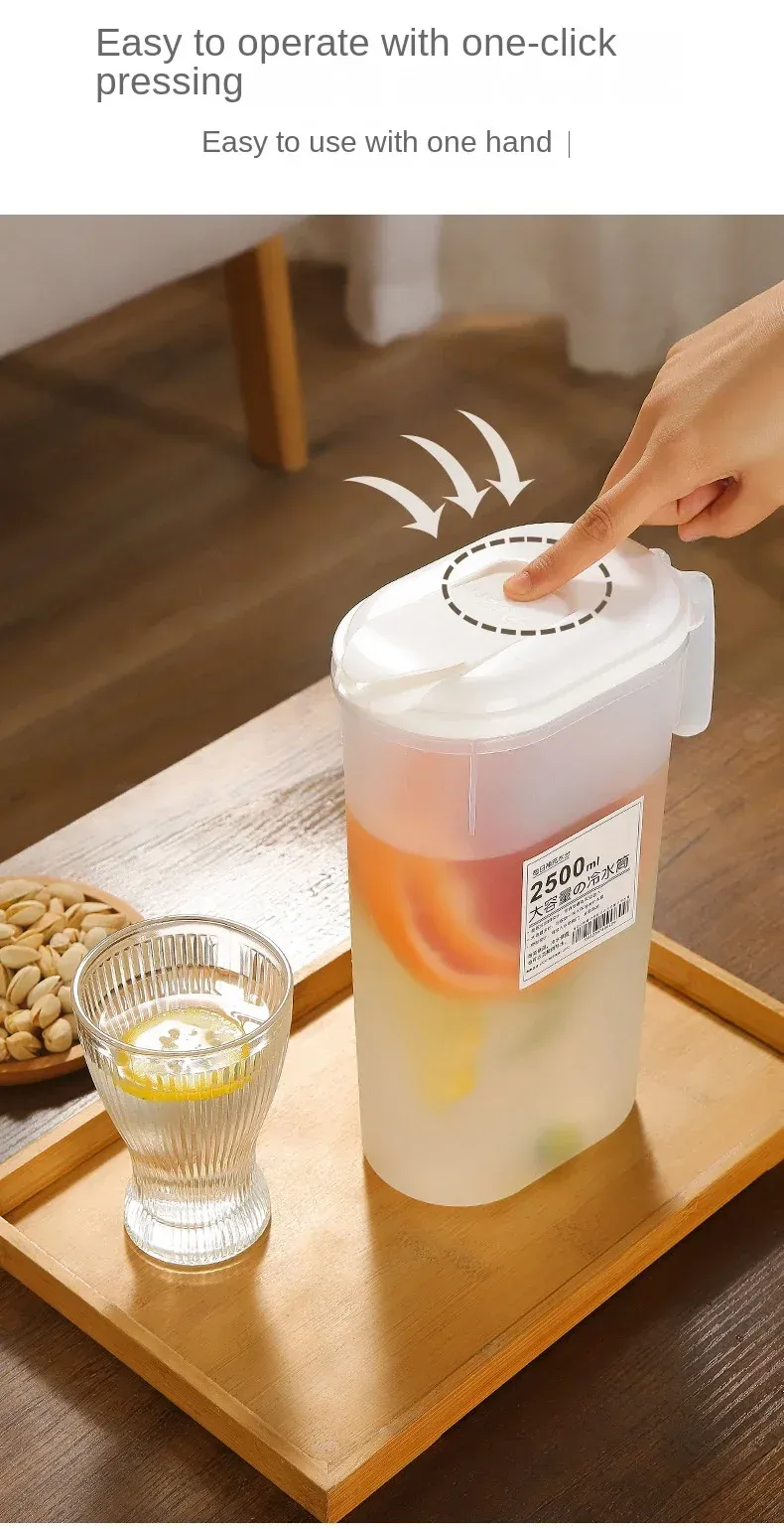 Pichet d'eau froide, finitions soignées