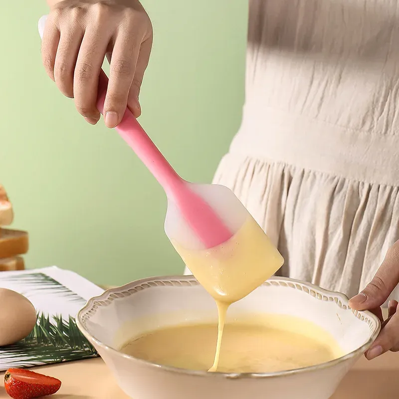 Spatule translucide en silicone, vue d'ensemble