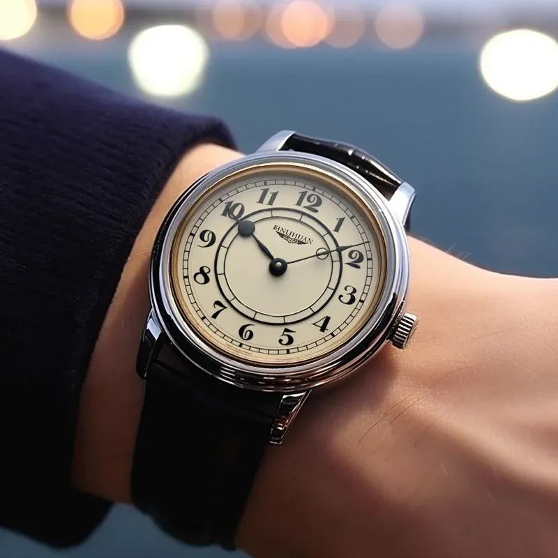 Détail du boîtier de la montre homme