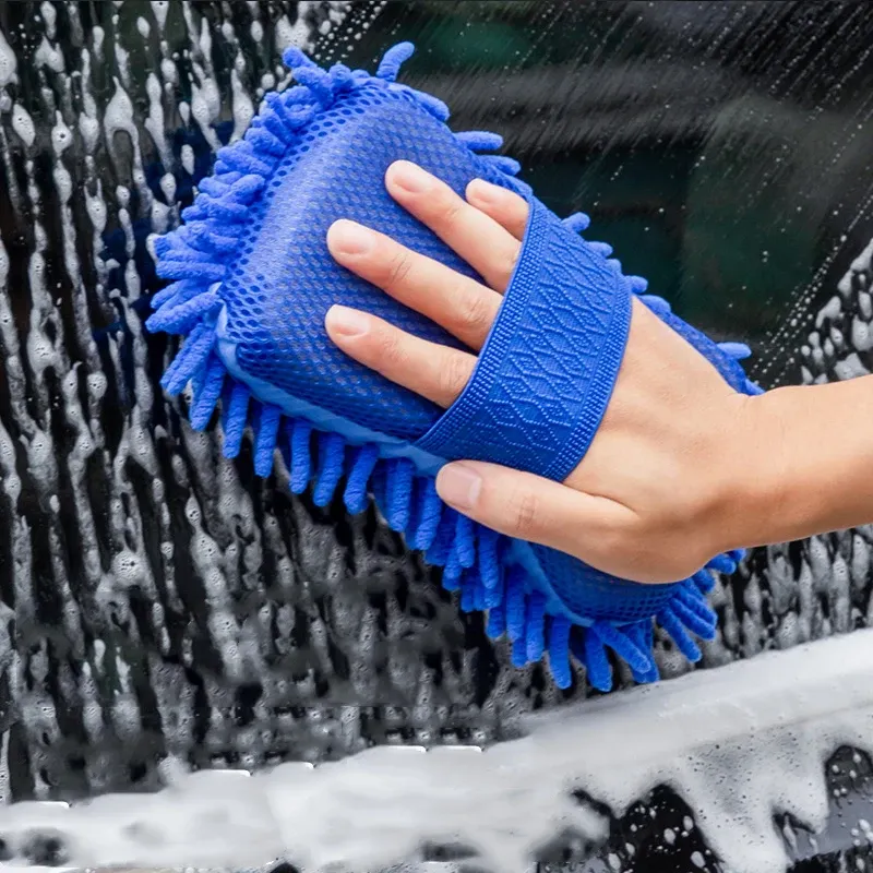 Gant de lavage en chenille premium, prise en main