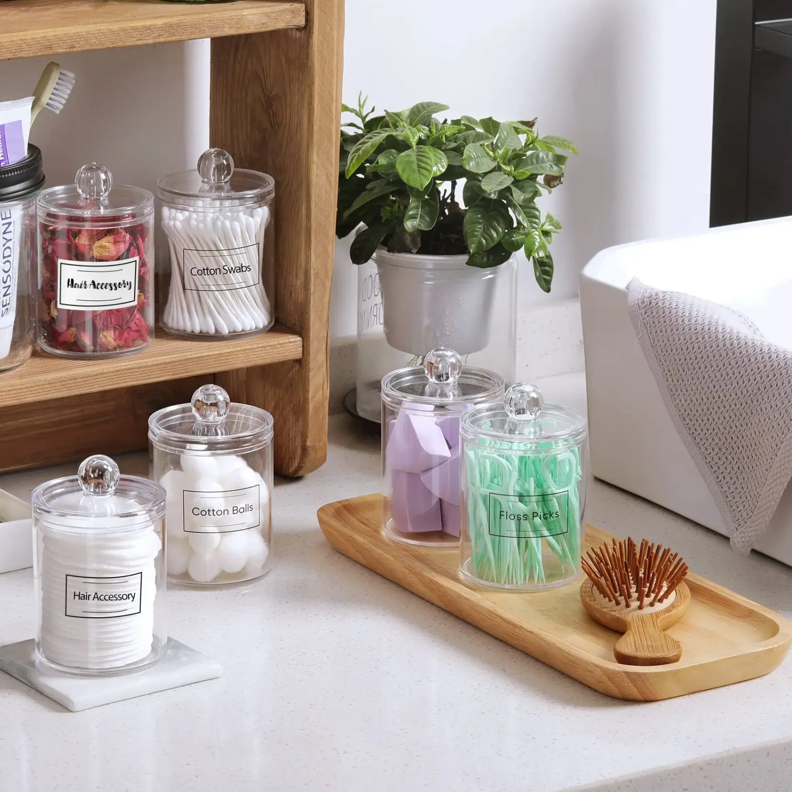 Rangement beauté dans la salle de bain