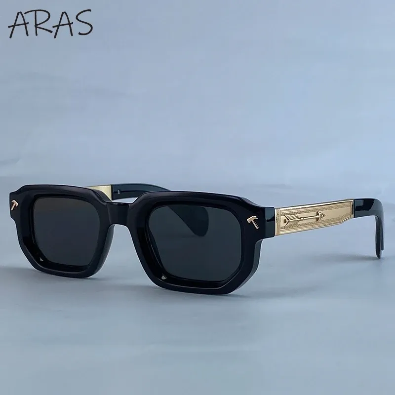 Lunettes de soleil carrées polarisées pour hommes, vue de face
