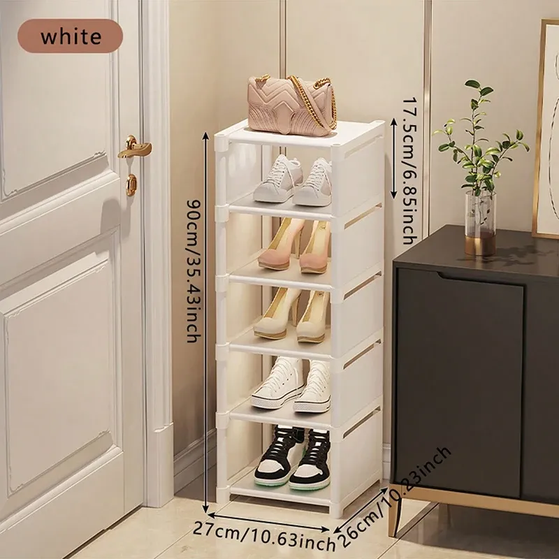 Meuble à chaussures étroit en situation d'usage