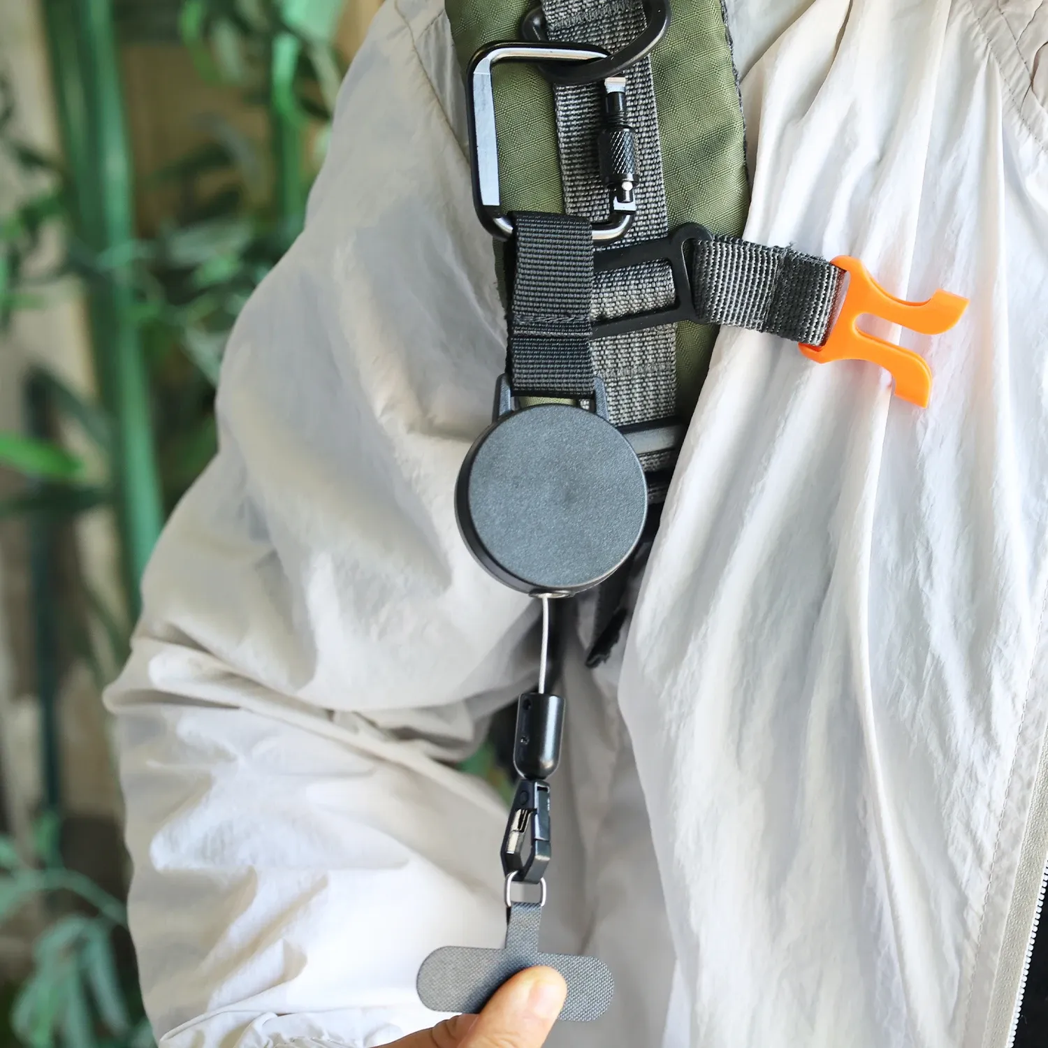 Support de téléphone antivol rétractable, vue détaillée