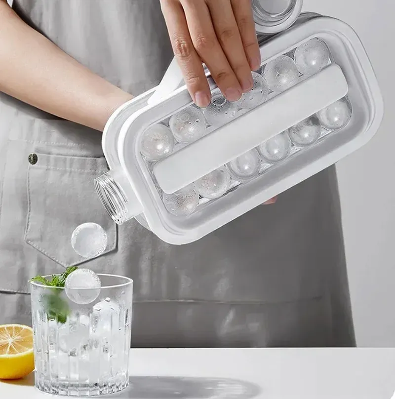 Moule à glaçons avec couvercle de rangement