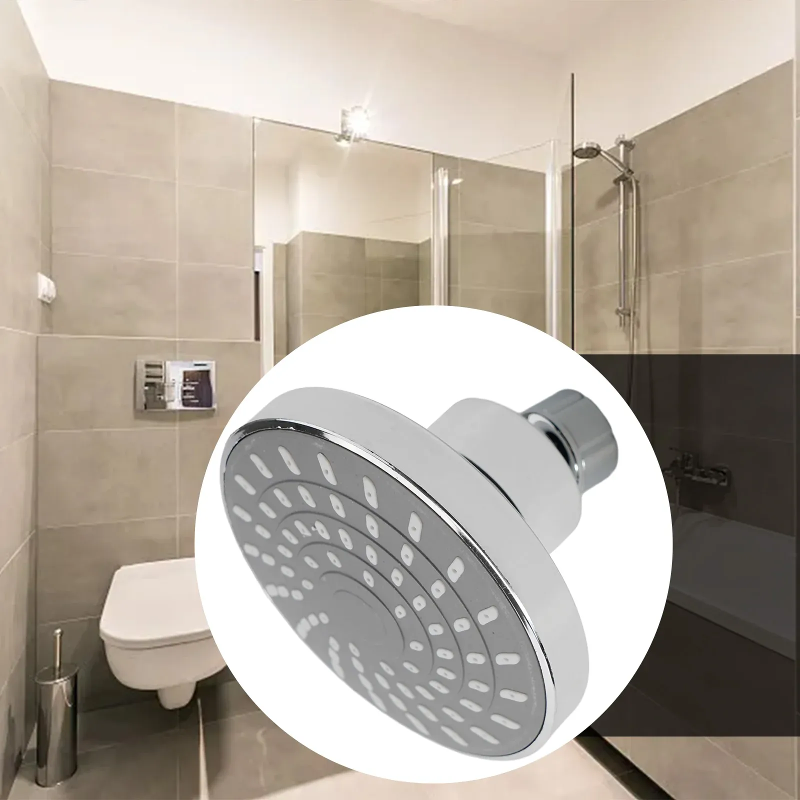 Pommeau de douche pluie réglable, vue rapprochée