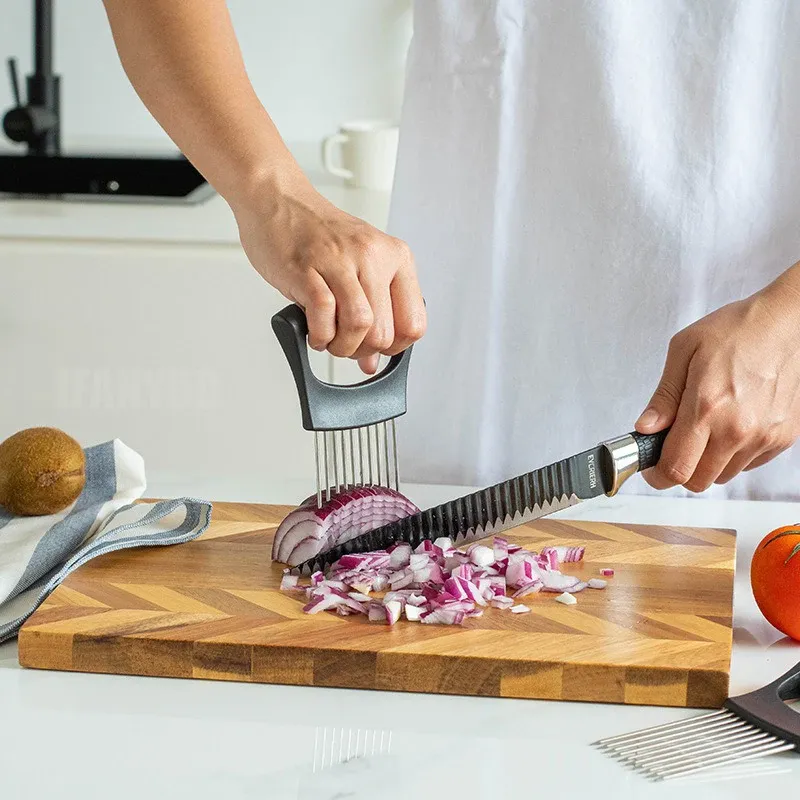 Coupe-oignon en situation de cuisine