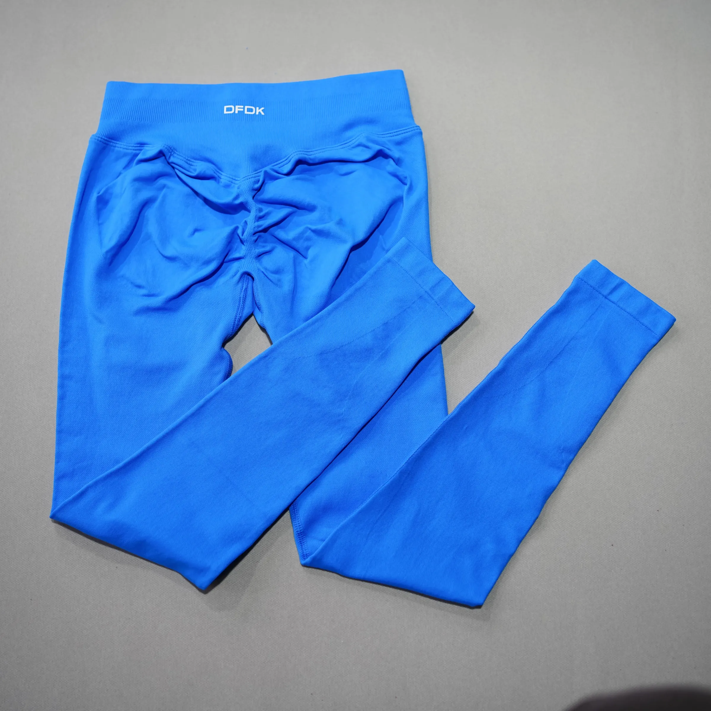 Leggings de yoga sans couture taille haute pour femme DFDK, effet push-up, pantalon de sport gainant pour la course et l'entraînement 13