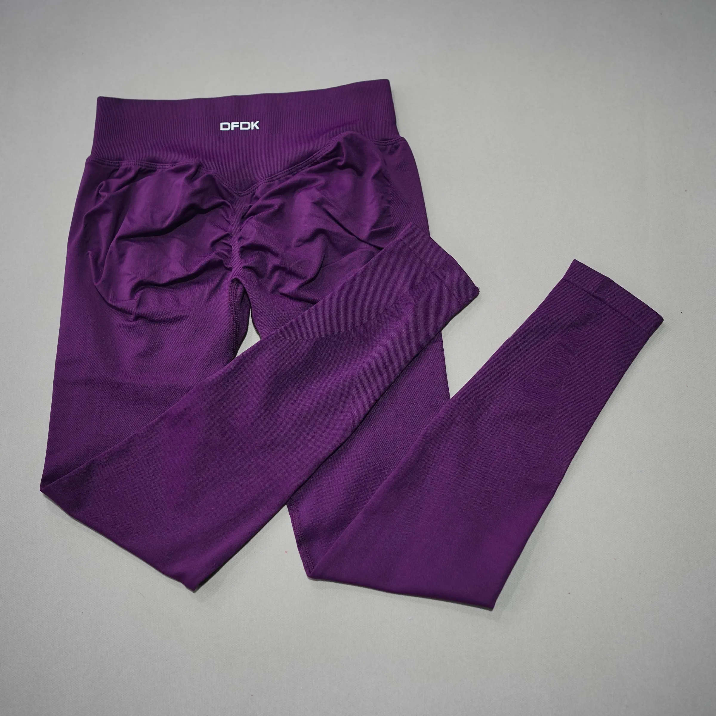 Leggings de yoga sans couture taille haute pour femme DFDK, effet push-up, pantalon de sport gainant pour la course et l'entraînement 18