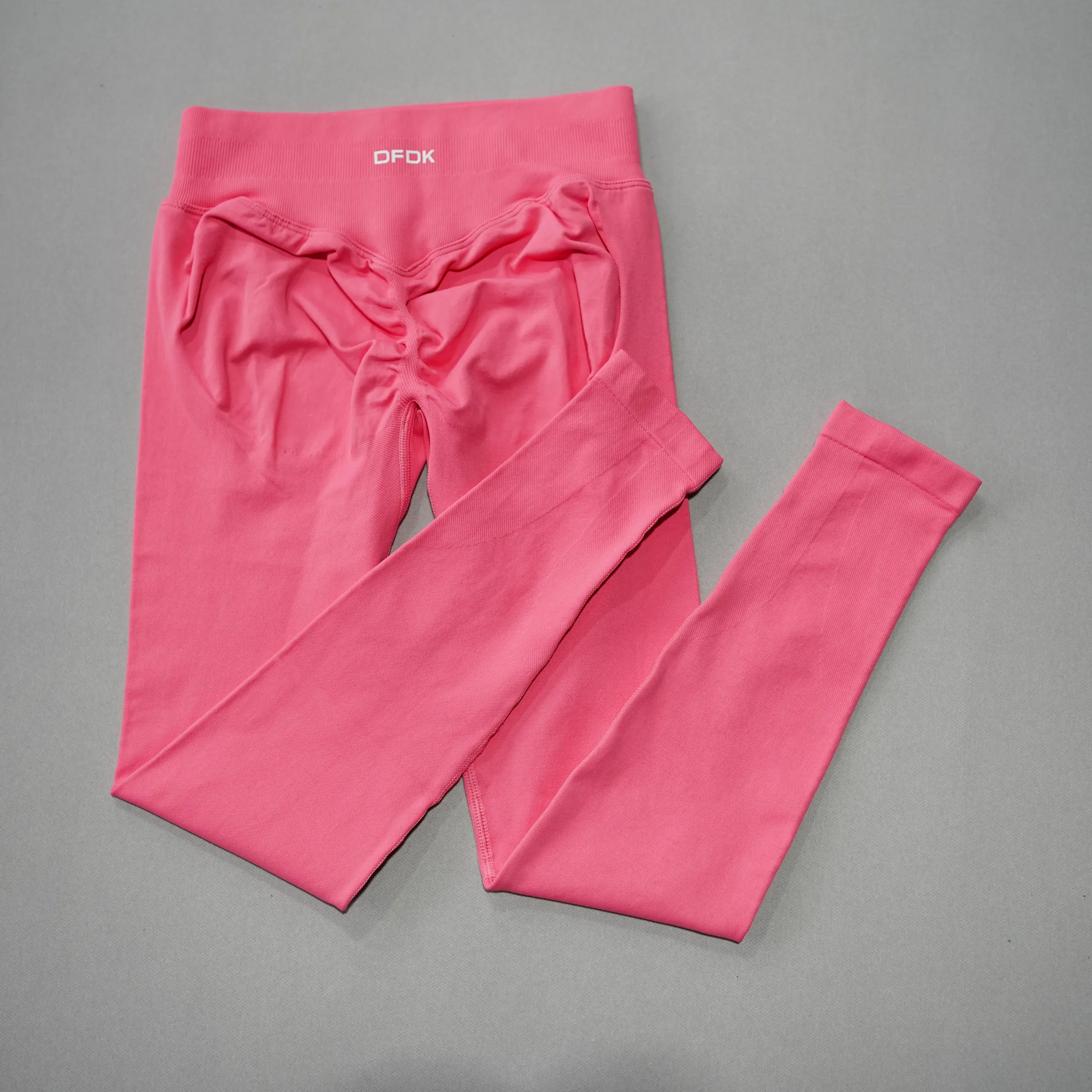 Leggings de yoga sans couture taille haute pour femme DFDK, effet push-up, pantalon de sport gainant pour la course et l'entraînement 17