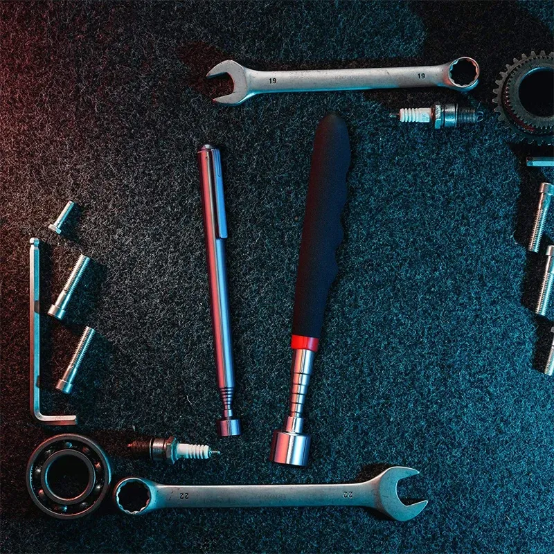 Stylo magnétique télescopique finition