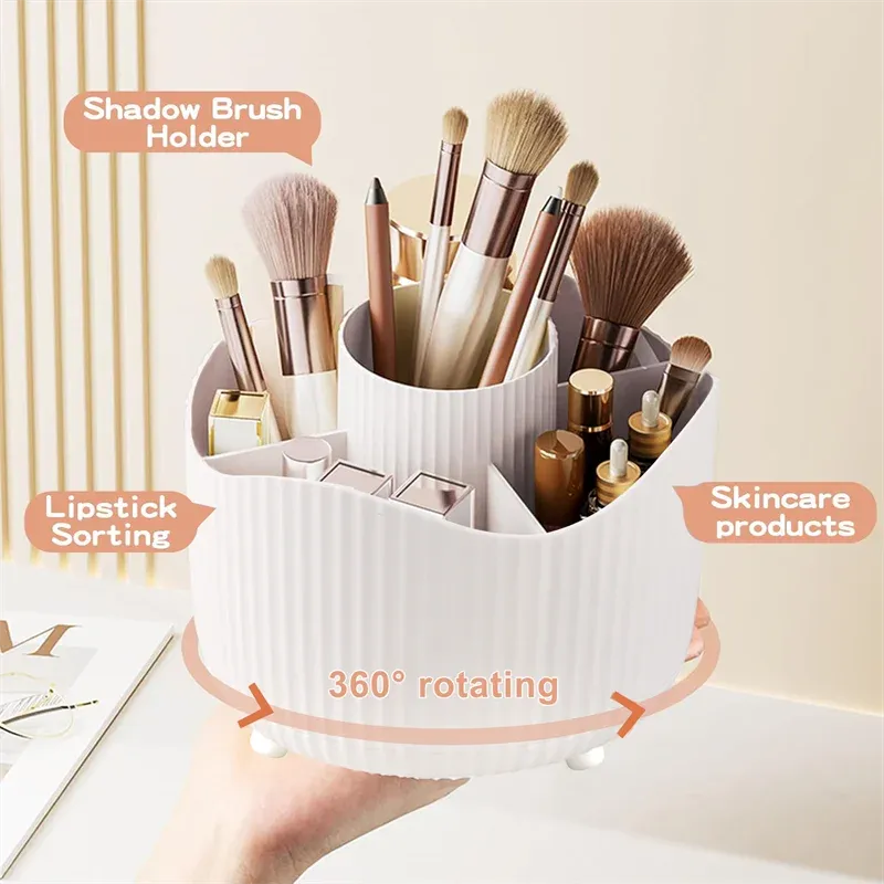 Détail du rangement de cosmétiques