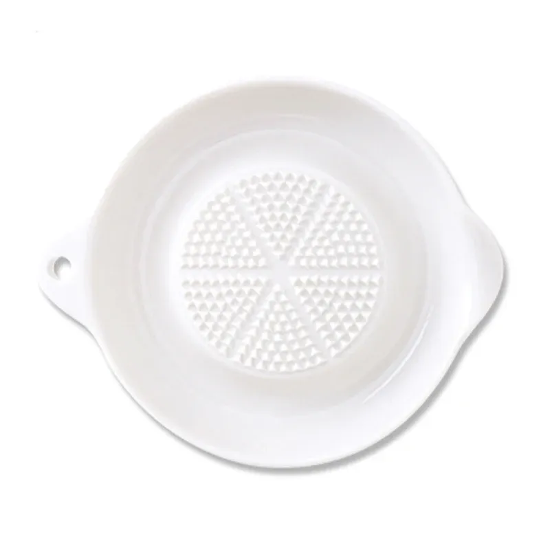Râpe à gingembre en céramique blanche au design épuré, broyeur manuel et presse-ail portable en porcelaine 7