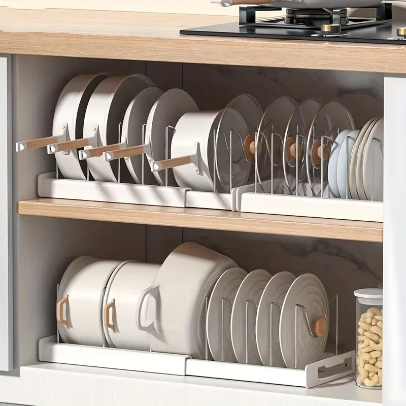 Détail du support extensible pour casseroles et poêles