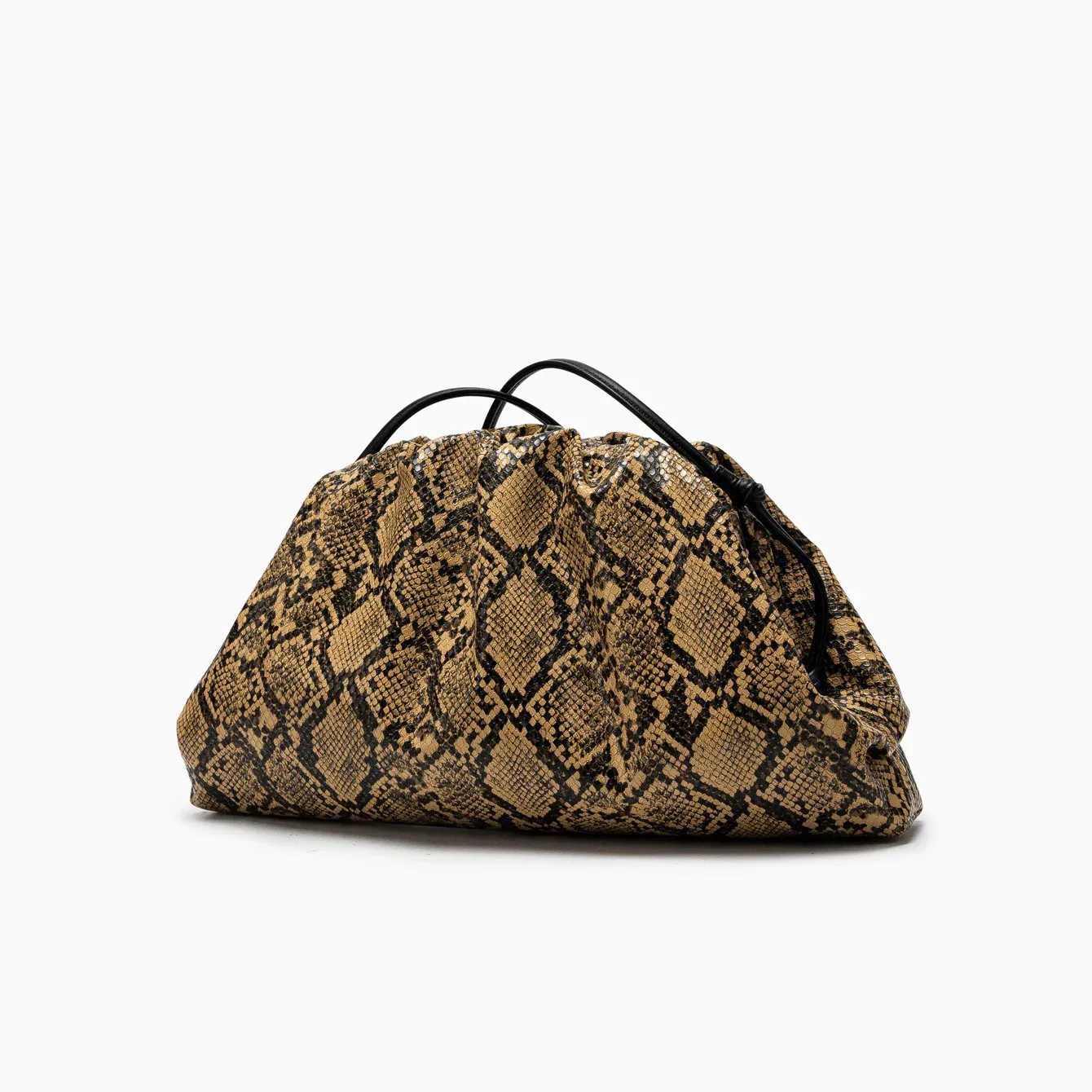 Détail du sac à main serpent plissé