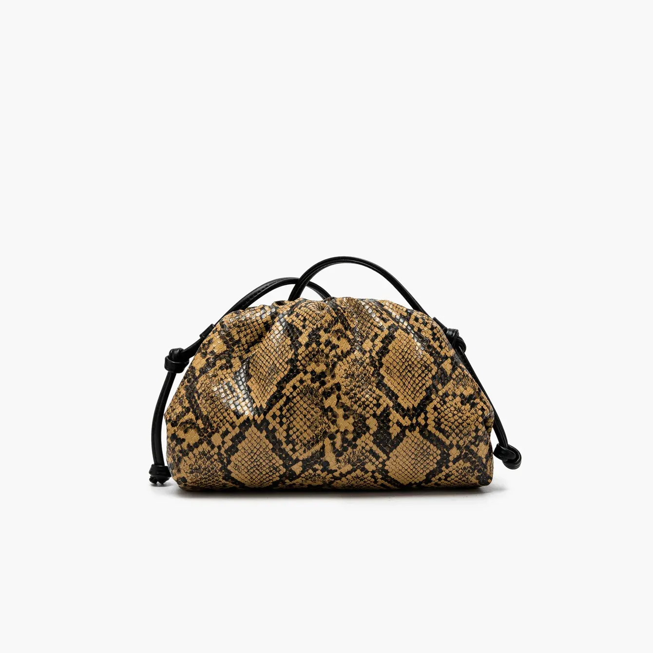 Détail du sac à main serpent plissé