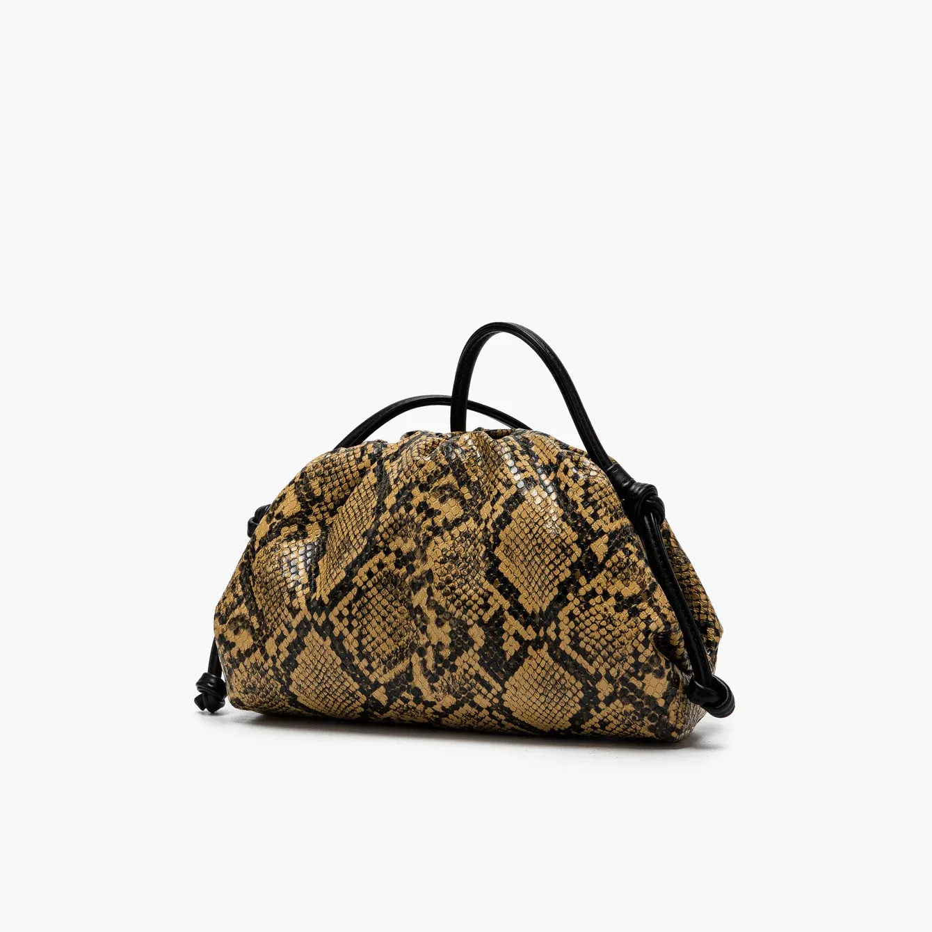Détail du sac à main serpent plissé
