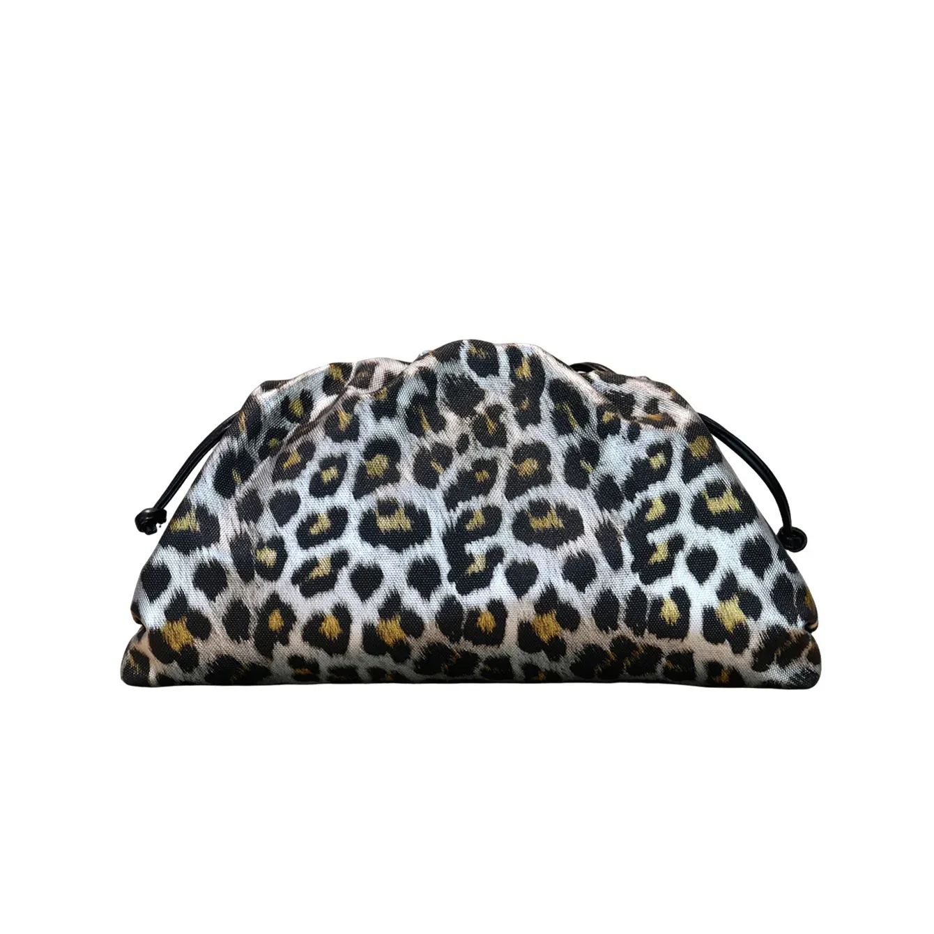 Détail du sac à main serpent plissé