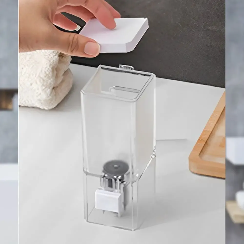 Vue détaillée du distributeur de savon sans perçage