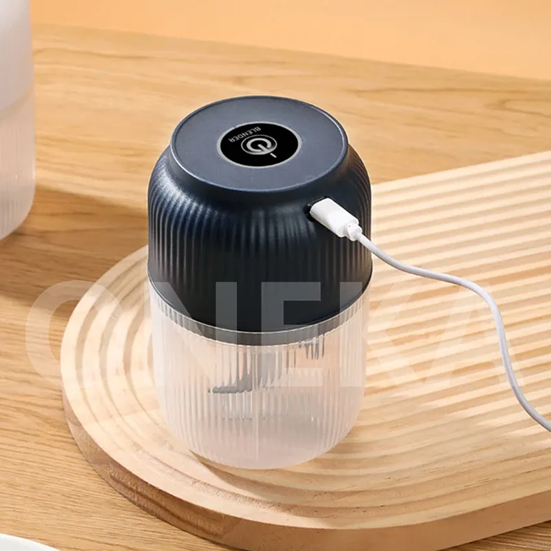 Mini hachoir électrique à 6 lames rechargeable par USB pour ail, poivre et légumes 6