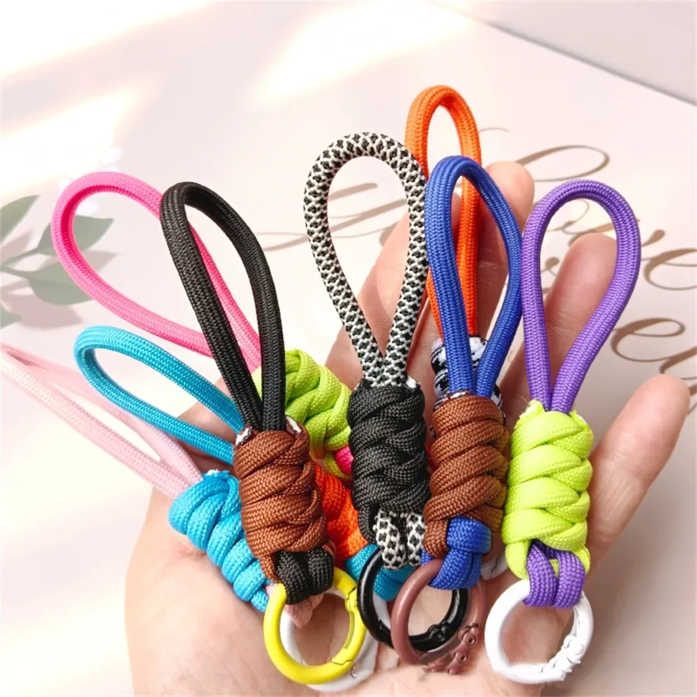 Porte-clés tissé à la main, vue rapprochée