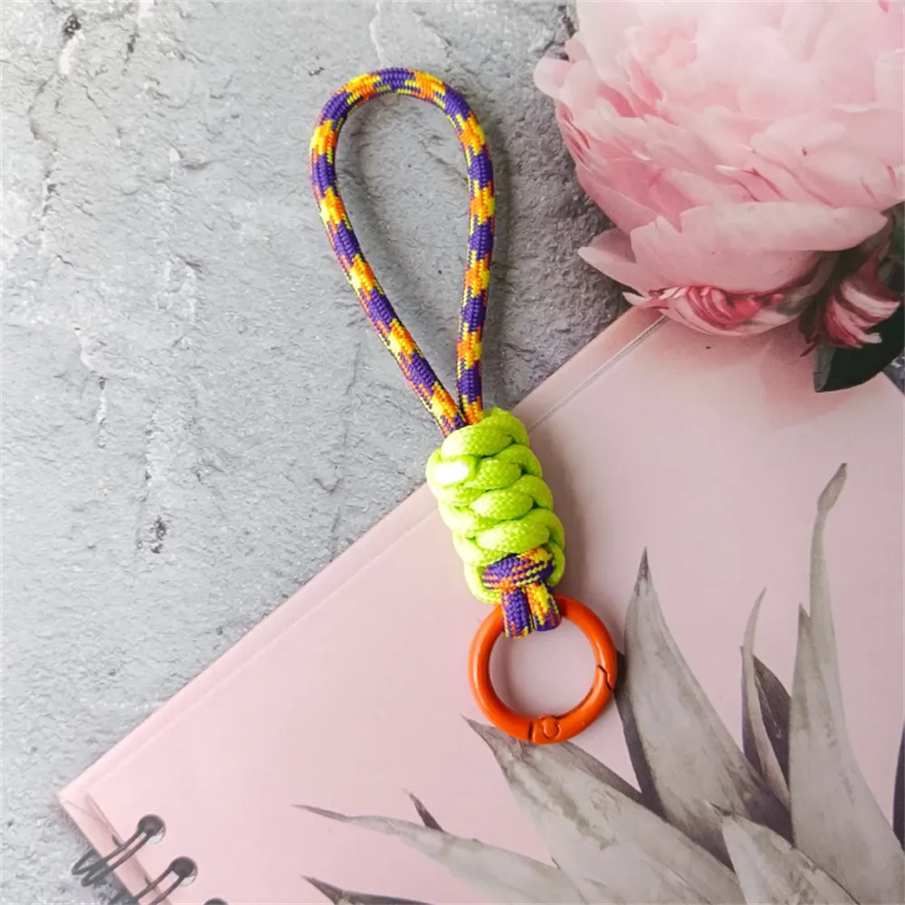 Porte-clés tressé à la main pour téléphone portable, dragonne en corde anti-perte, porte-clés de voiture pour homme et femme 10
