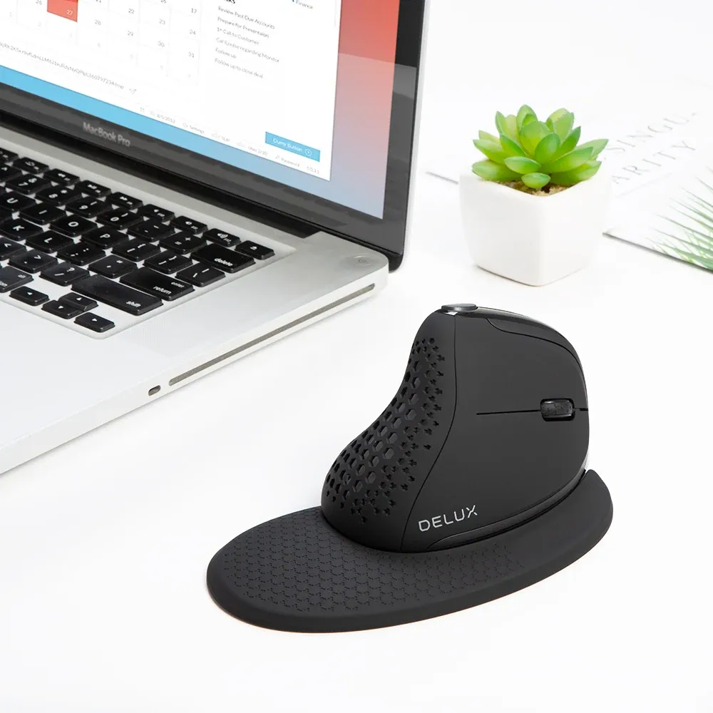 Delux M618XSD Seeker, lifestyle au bureau
