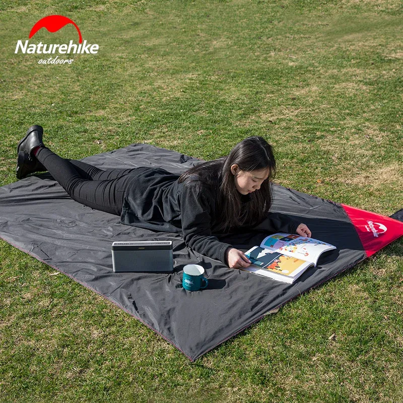Tapis de plage Naturehike résistant à l'humidité, couverture de pique-nique pliable pour randonnée et extérieur, anti-sable 2