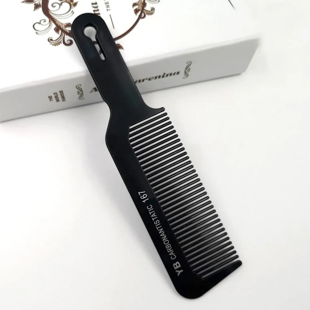 Peigne plat noir à dents larges en carbone pour coupe de cheveux homme, usage professionnel en salon de coiffure 3