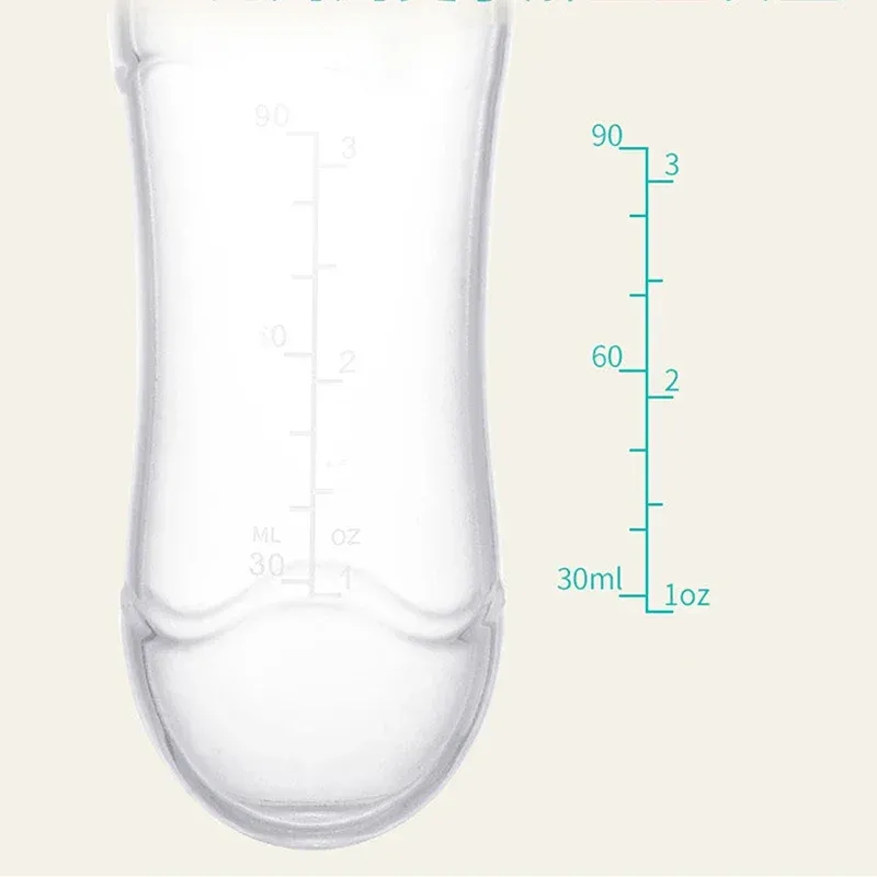 Biberon à presser en silicone, vue de côté