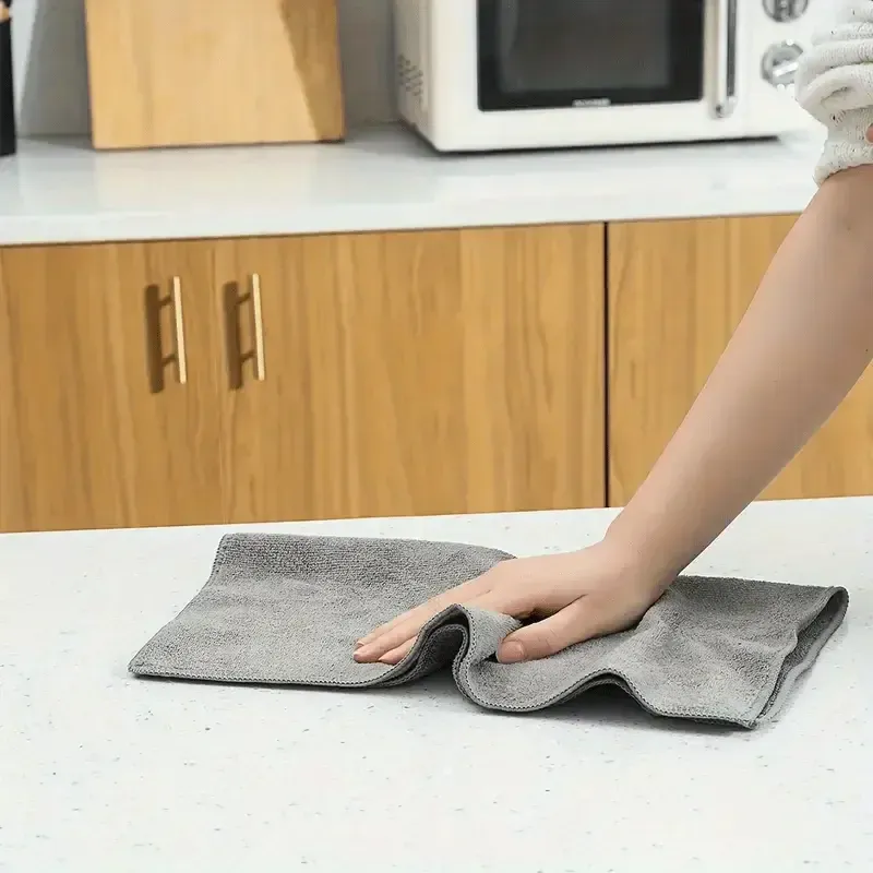 Serviette absorbante en utilisation