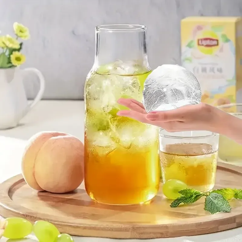Moule à boules de glace en silicone, prise en main